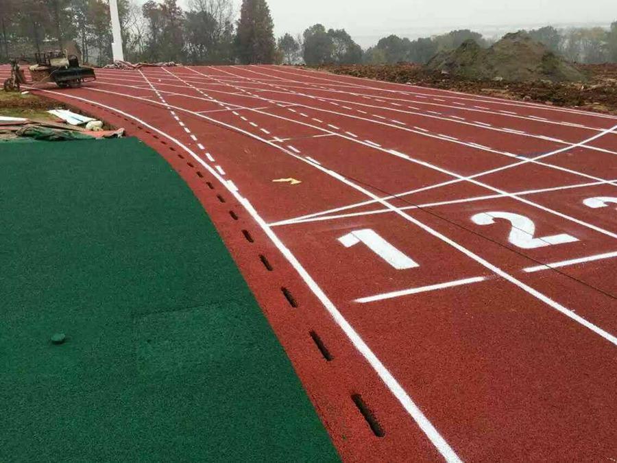 丙烯酸是什么？水性環保丙烯酸球場工藝分享