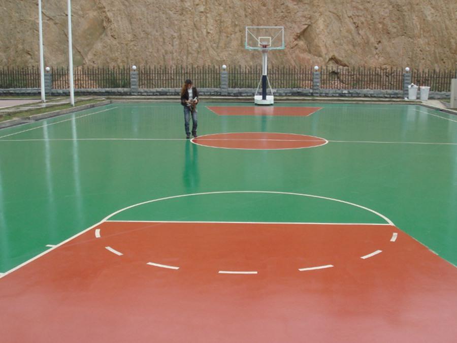 如何合理處理丙烯酸球場積水難題?