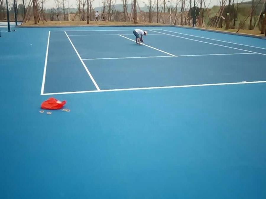 硬性丙烯酸球場和彈性丙烯酸球場有什么不一樣？